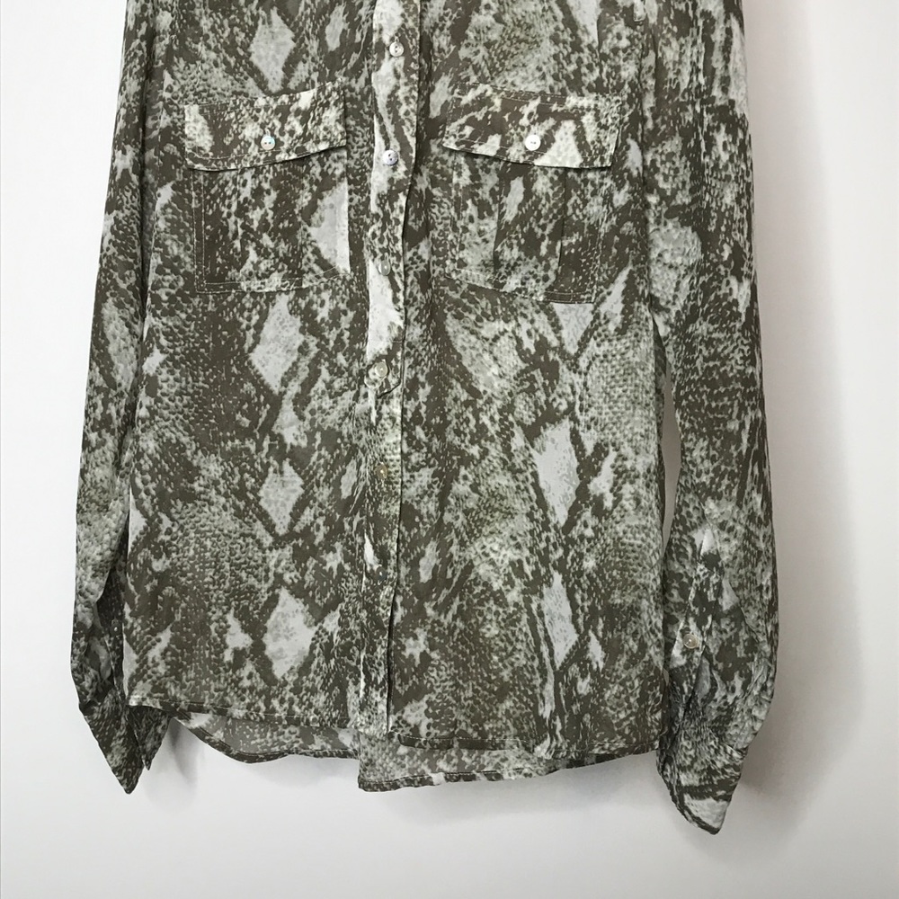 🐬Willi Smith Button Front High Low Top Size M - Picture 3 of 5